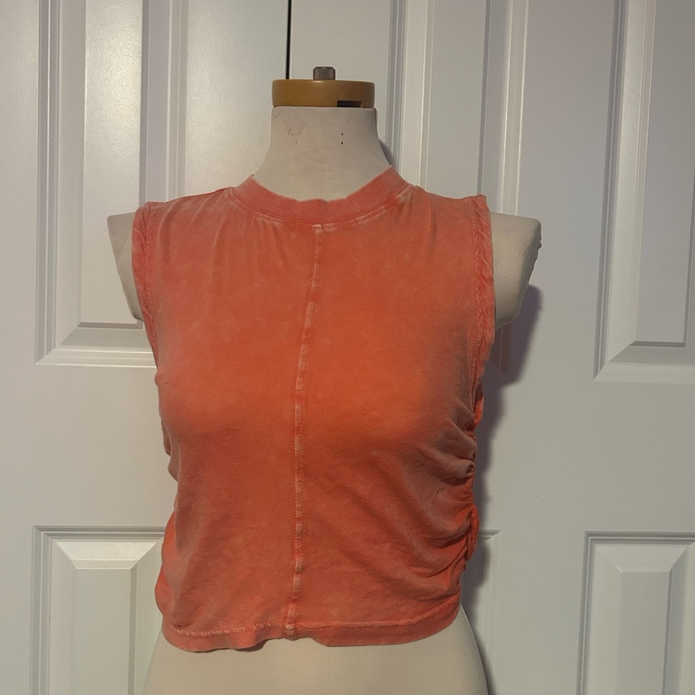 Out from under by urban outfitters coral cropped tank size small